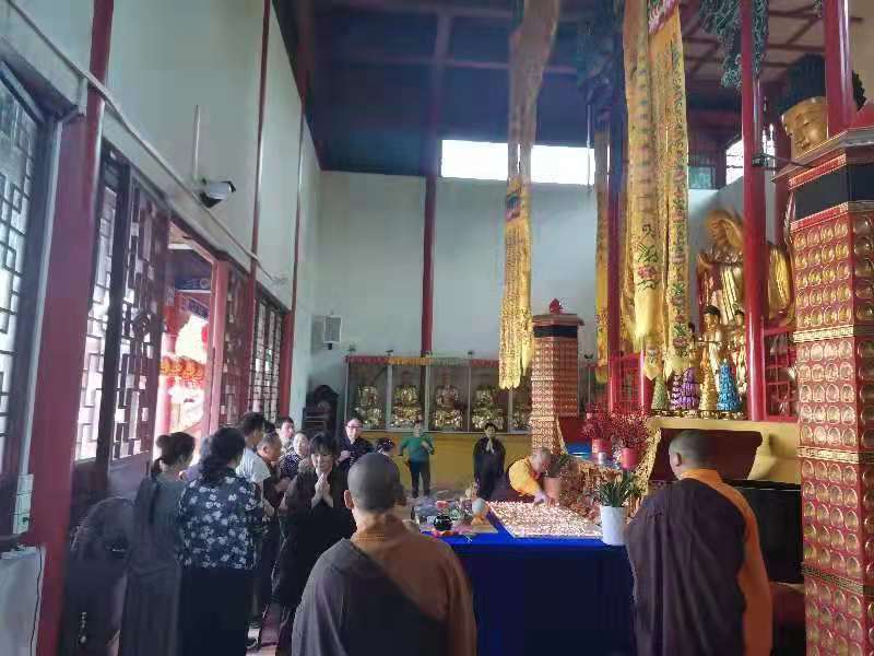 金彩汇彩票文殊菩萨圣诞祈福助考法会圆满