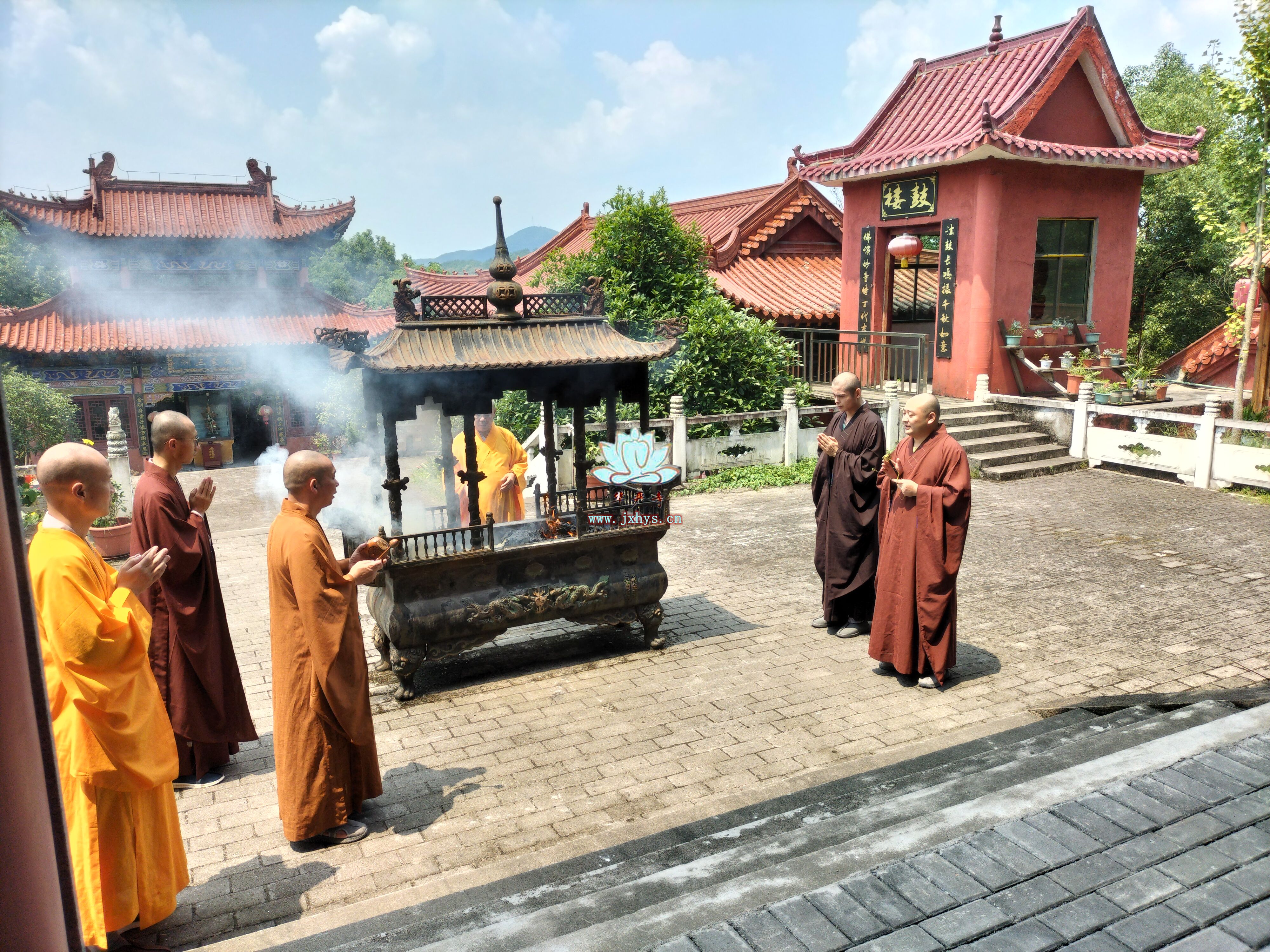 金彩汇彩票七月三十日地藏王菩萨圣诞法会圆满